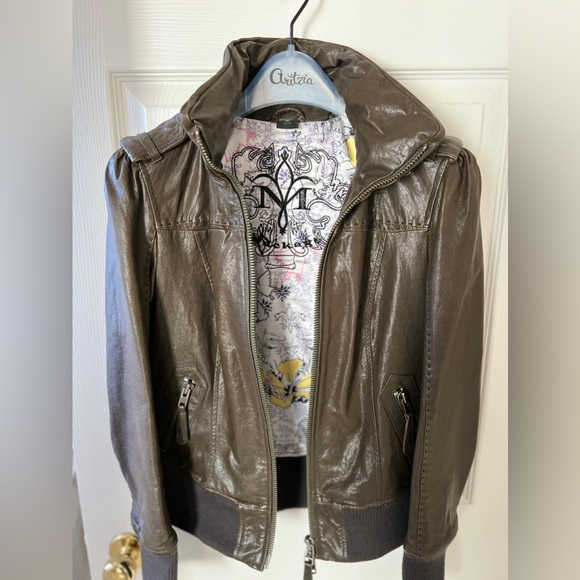 Attentive Mackage Aritzia Bomber Leather Jacket Size: Small - Picture 3 of 8